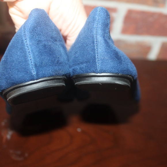 LC Lauren Conrad Blue Suede Ballet Flats Gold metal Feather on toe 7.5M EUC… - Picture 5 of 5